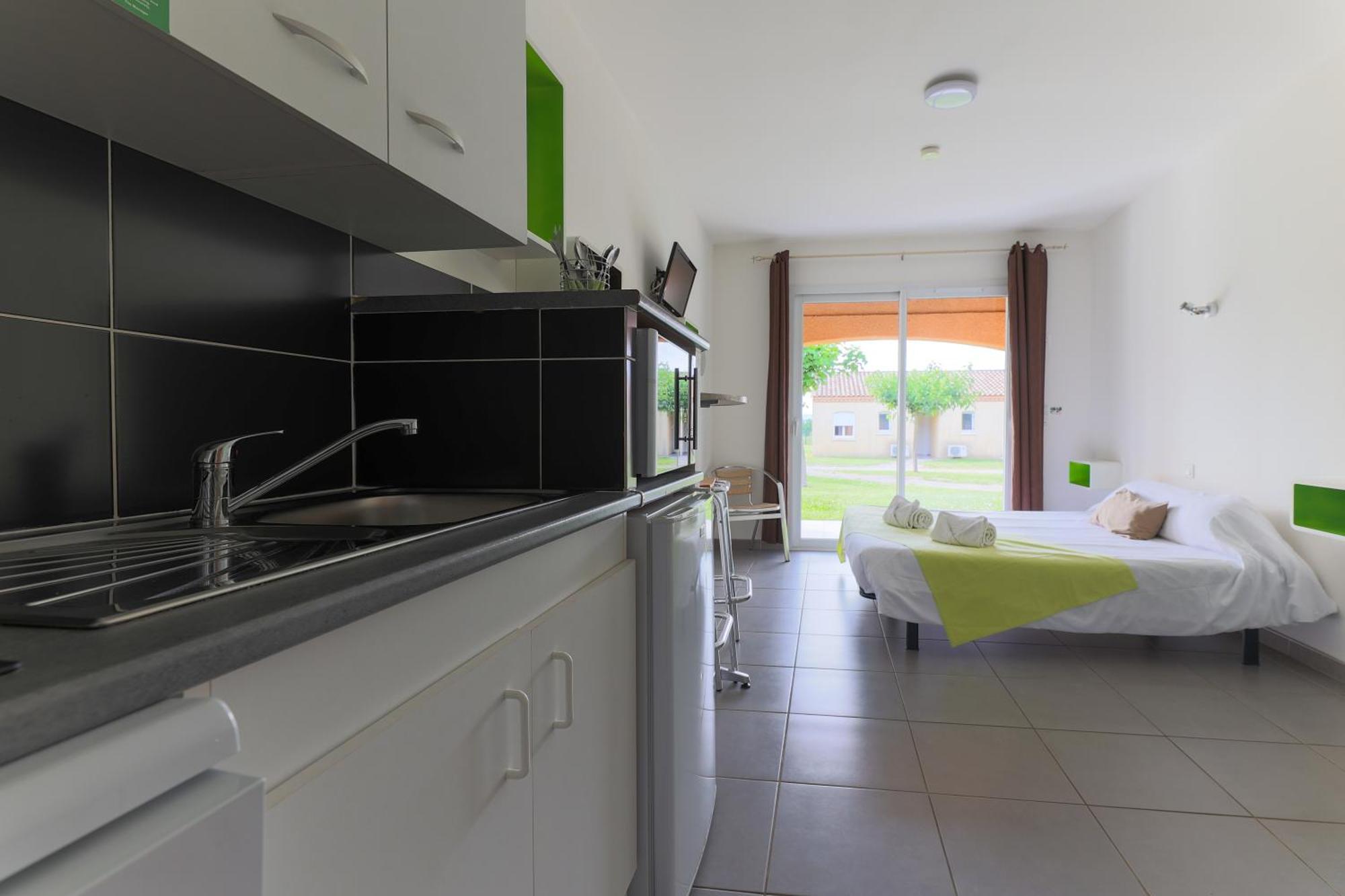 Park & Suites Village Gorges De L'Herault-Cevennes Brissac المظهر الخارجي الصورة