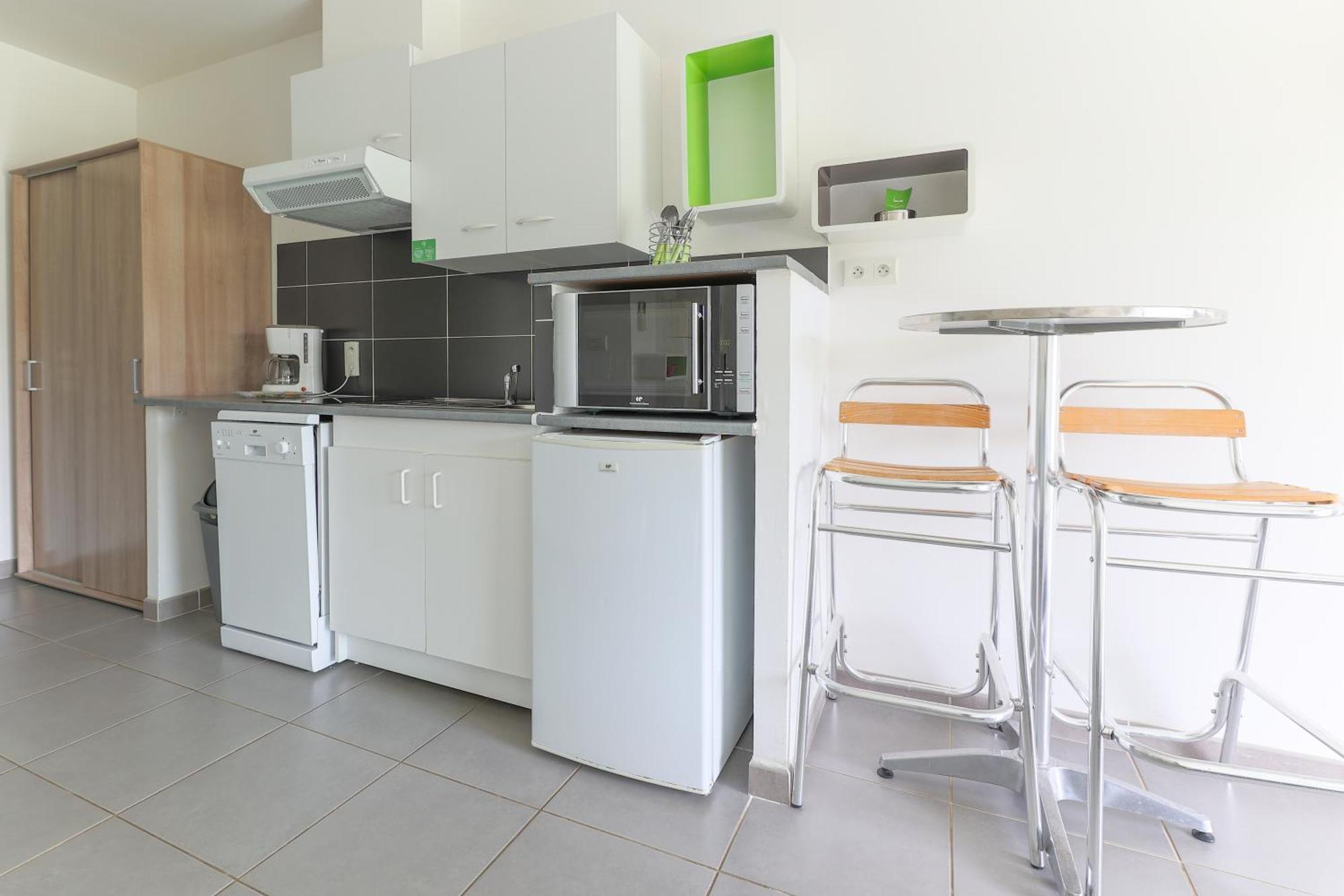 Park & Suites Village Gorges De L'Herault-Cevennes Brissac المظهر الخارجي الصورة
