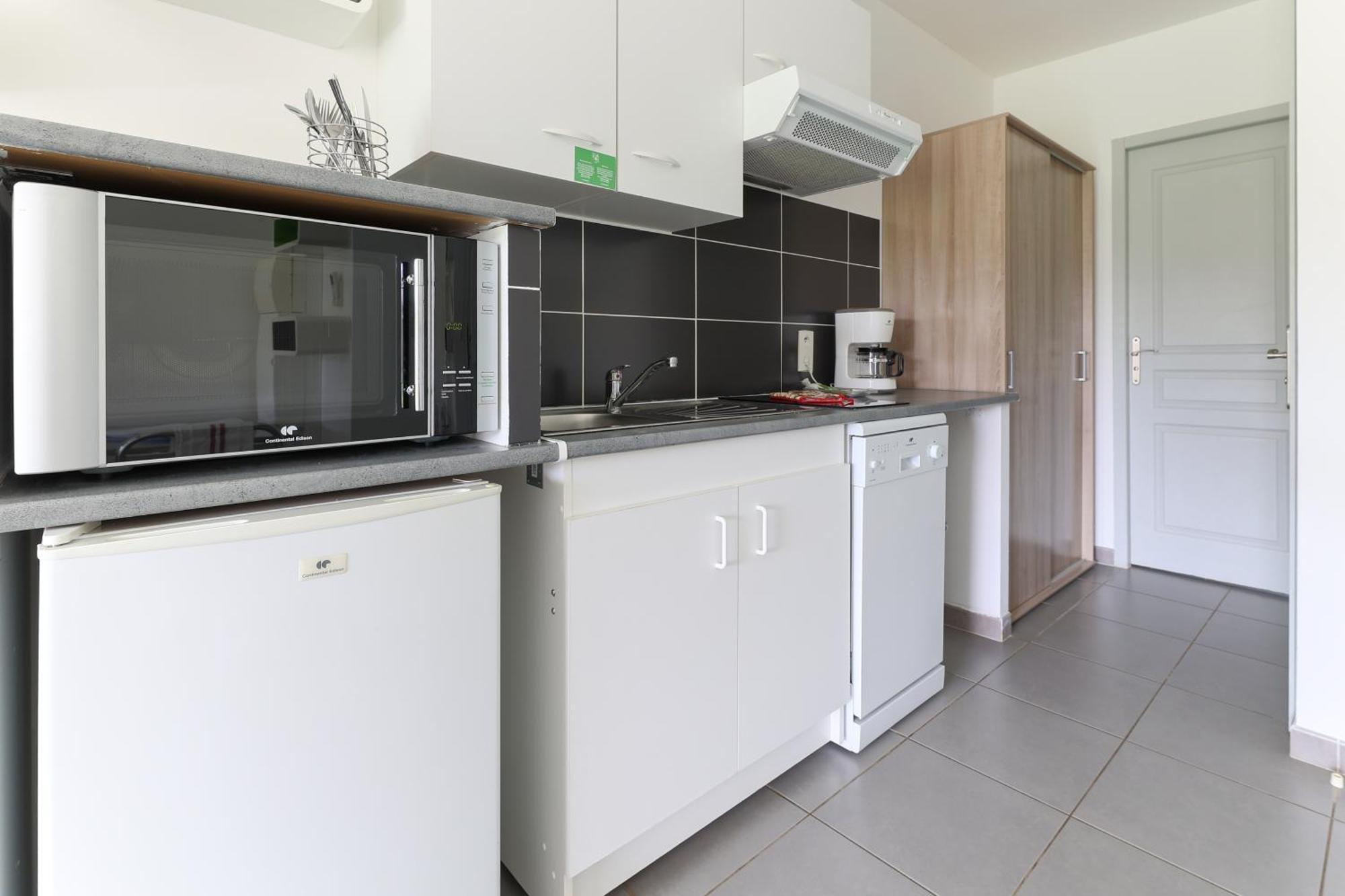 Park & Suites Village Gorges De L'Herault-Cevennes Brissac المظهر الخارجي الصورة